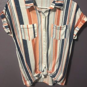 ⭐️4/$20 Striped button up top